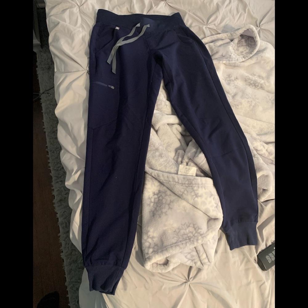 Navy blue Zamora Figs - Picture 3 of 3